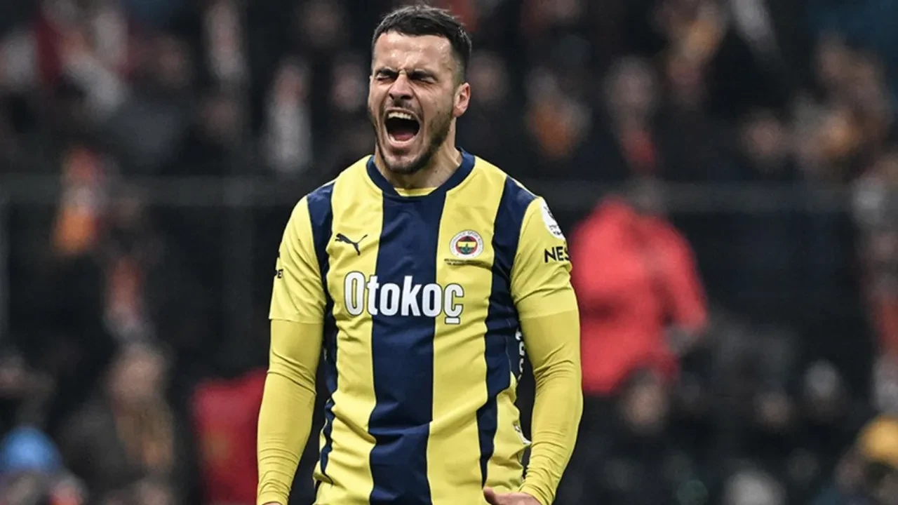 Kostic'ten derbi yorumu! 'Hala hayattayız'