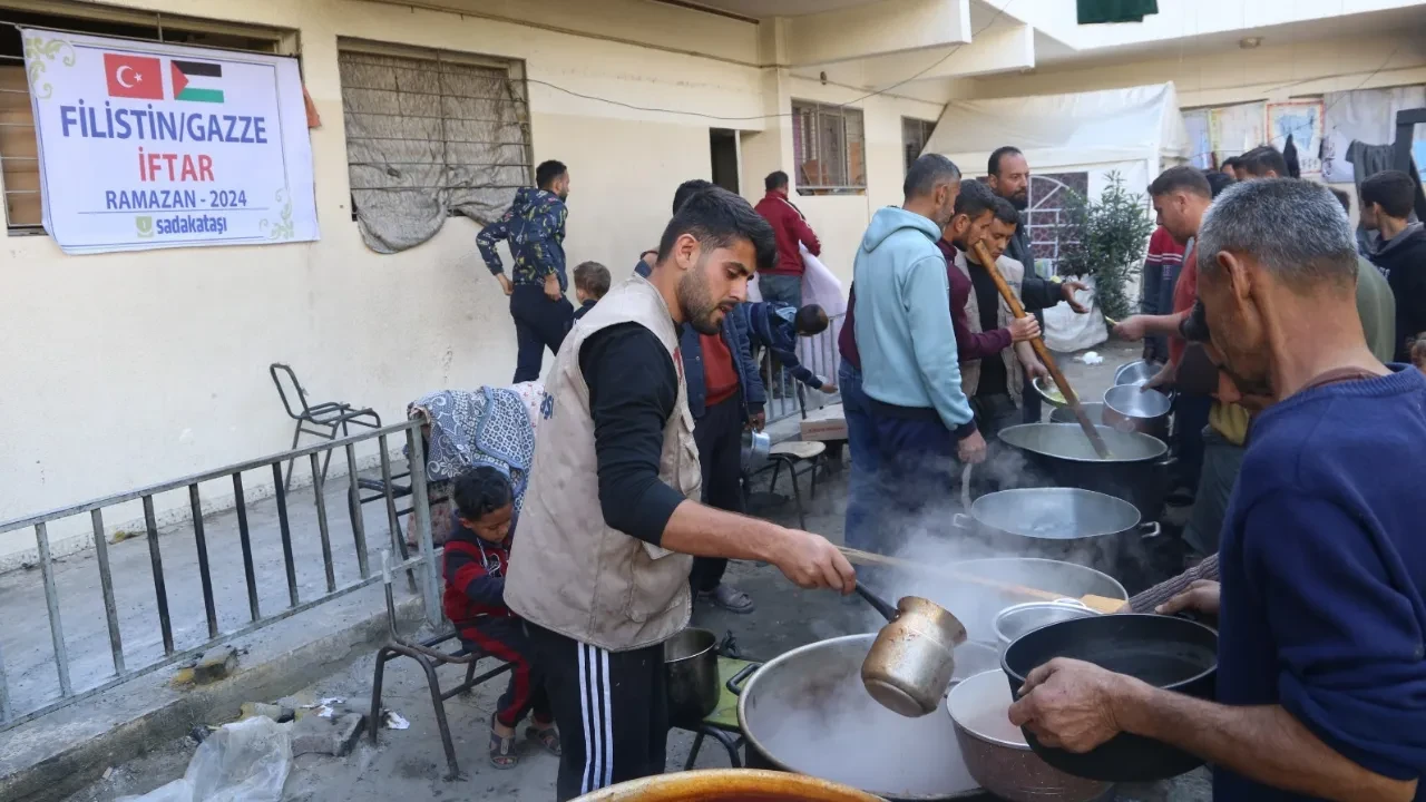 Sadakataşı 30 ülkeye Ramazan yardımı ulaştıracak