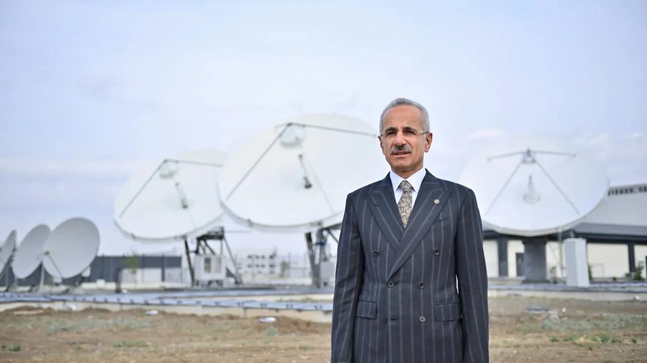 Türksat'a dev veri merkezi: Kapasite 8 kat artacak, Türkiye'nin en büyüklerinden biri olacak