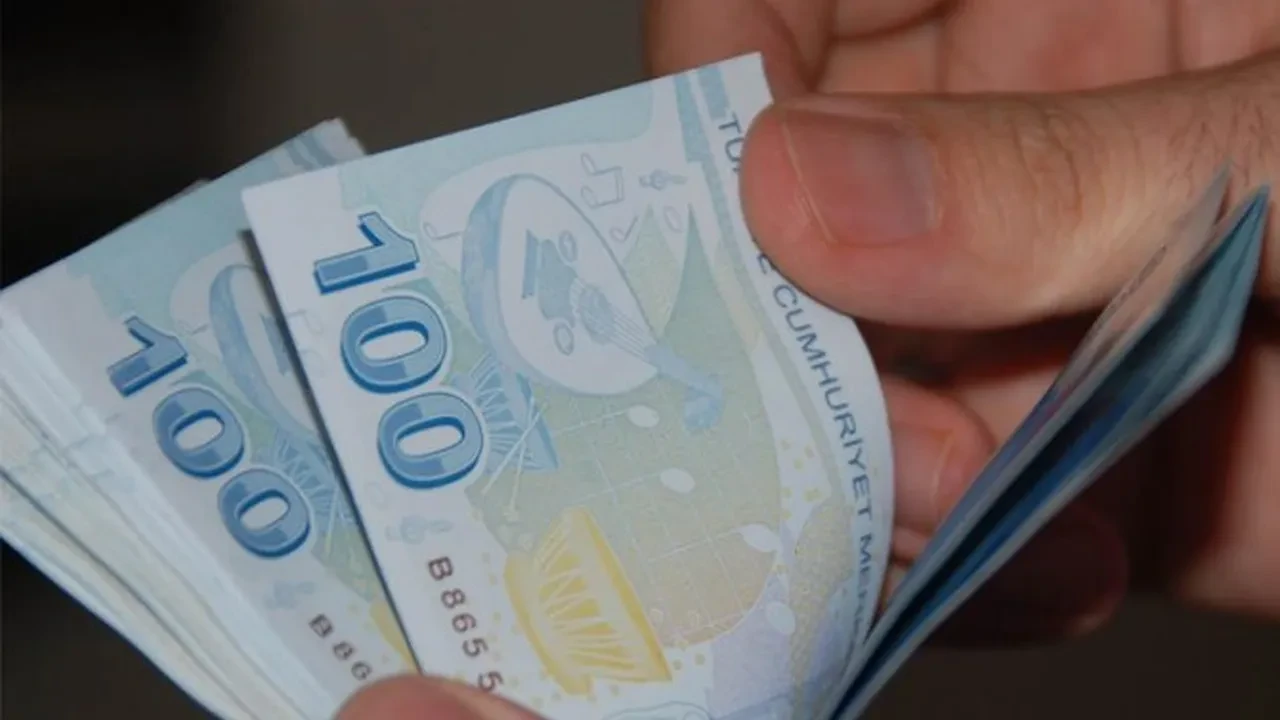 Yeni 100 TL ve 10 TL banknotlar tedavüle giriyor: İşte değişiklikler ve detaylar