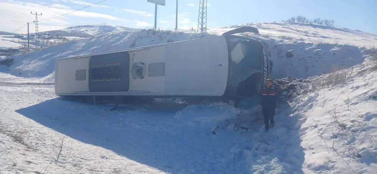 Yozgat’ta otobüs şarampole devrilmişti! Araç içinden çekilmiş görüntü ortaya çıktı