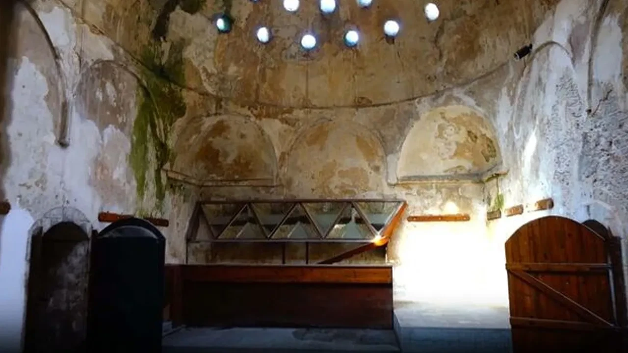 Antalya'da sahibinden satılık tarihi hamam! İstenen rakam dudak uçuklattı 