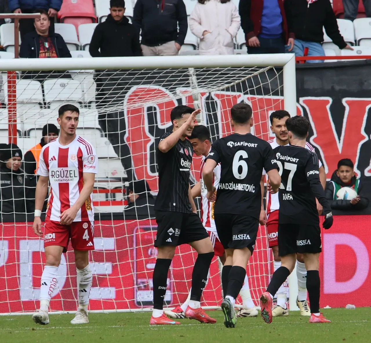 Antalyaspor Beşiktaş maçı kaç kaç bitti? Çeyrek finale yükselen takım belli oldu