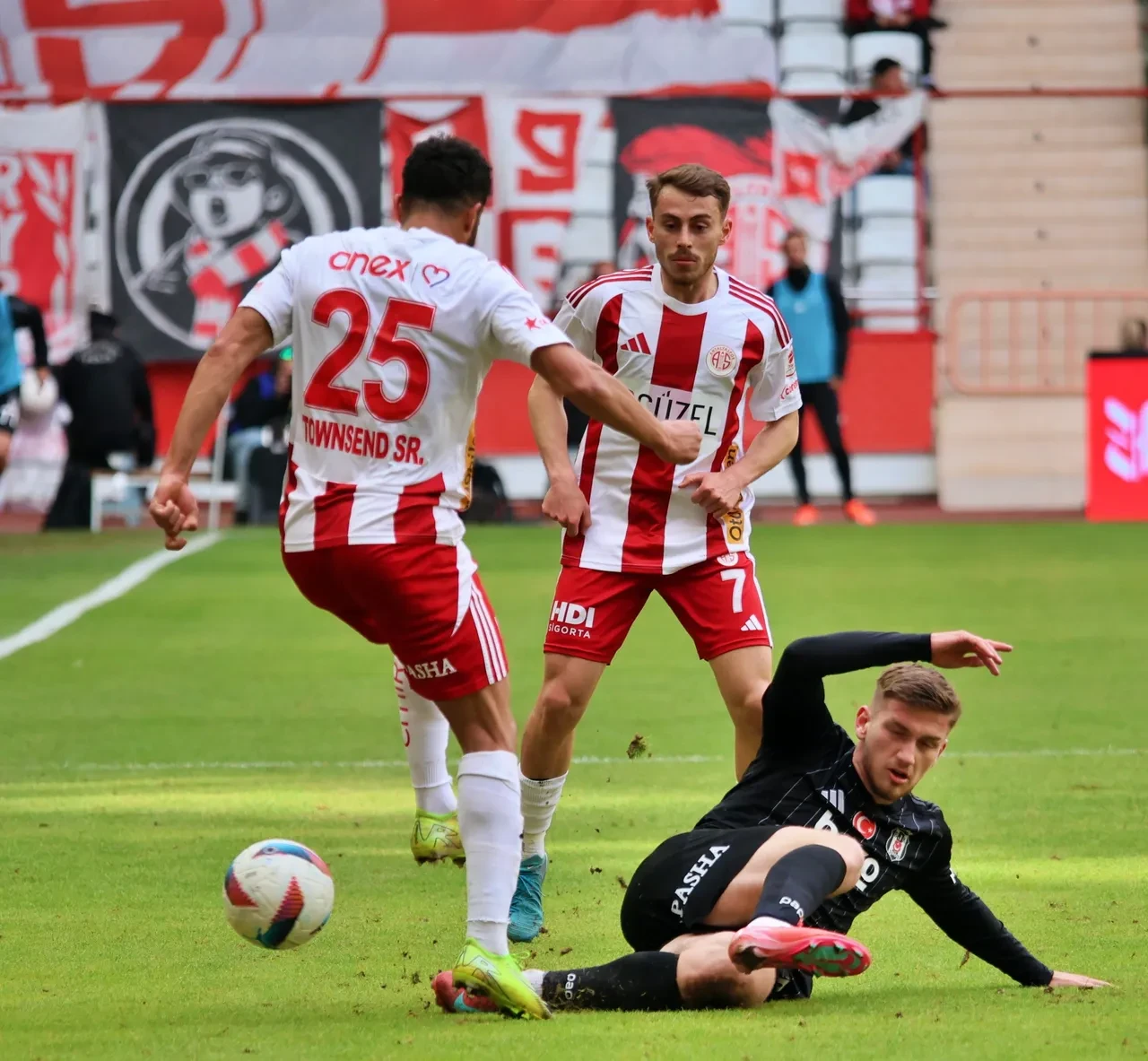 Antalyaspor Beşiktaş maçı kaç kaç bitti? Çeyrek finale yükselen takım belli oldu