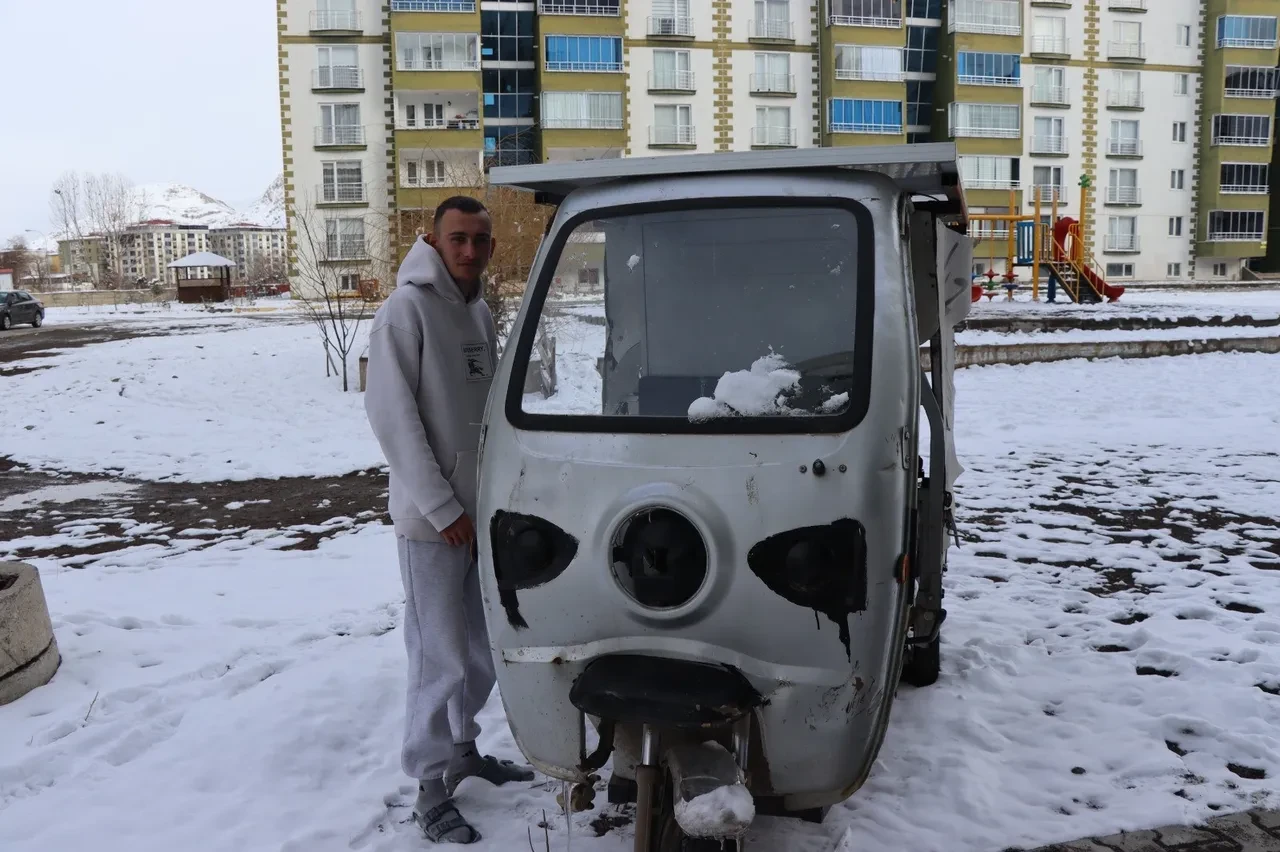 Asansör ustası hayalini gerçekleştirdi, otosiklet üretti