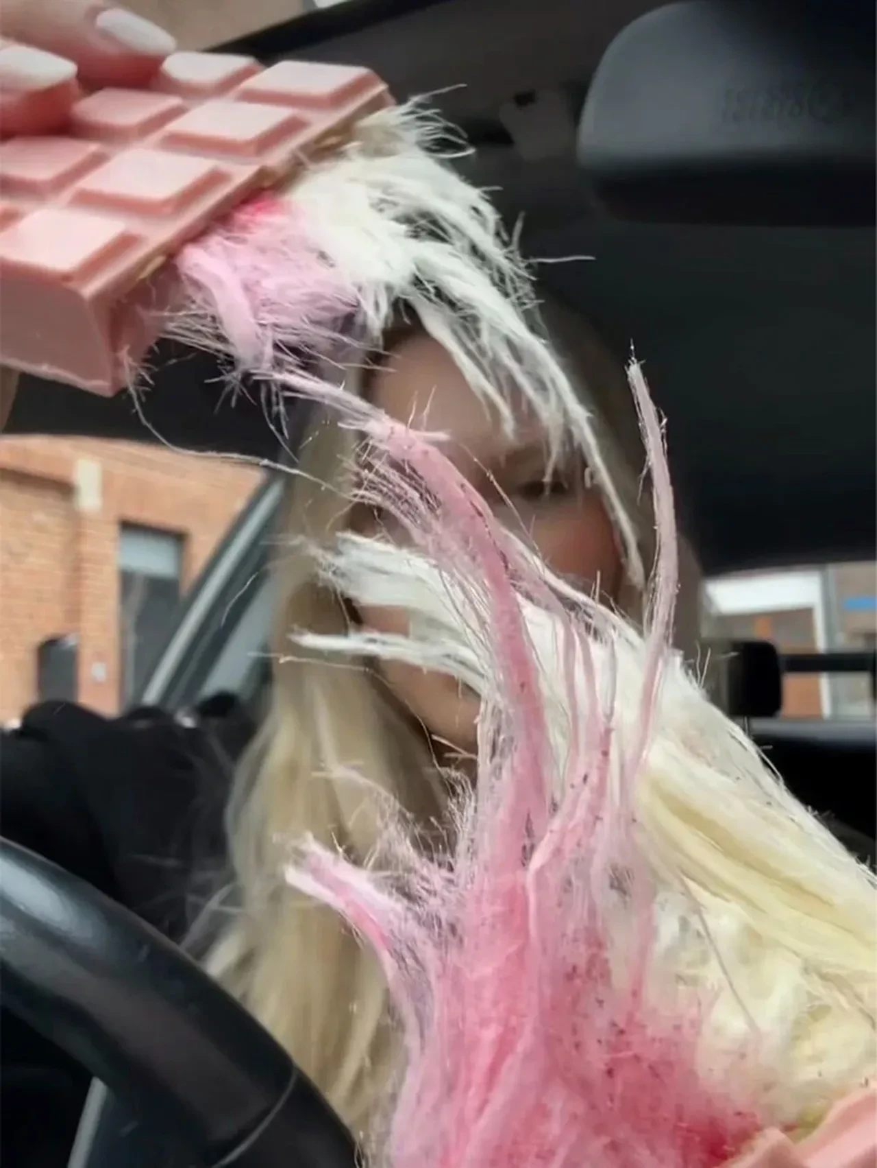 Dubai çikolatası unutuldu! TikTok'ta yeni trend: Melek saçlı çikolata