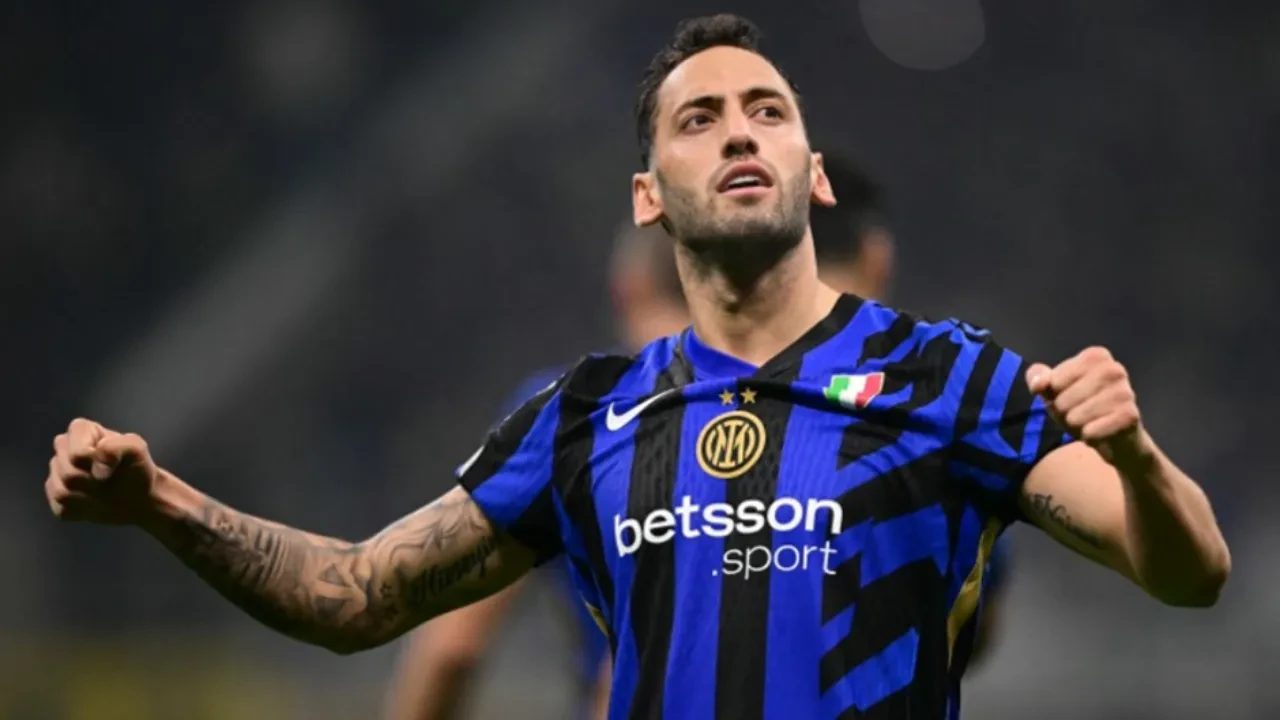 Hakan Çalhanoğlu sahne aldı! Inter turu geçti