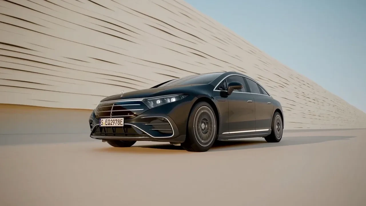 Mercedes elektrikli araçları için tarihi bir karar aldı! EQ markası tarih oldu, işte yeni plan