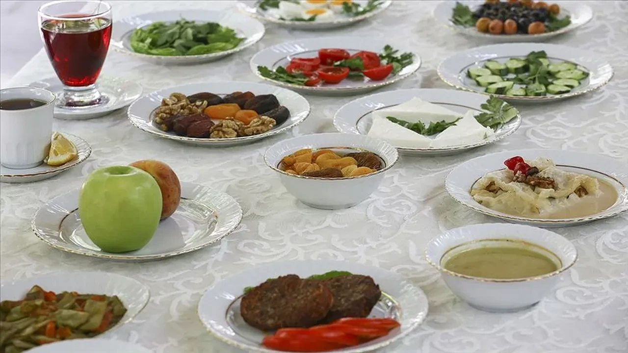 Oruç tutamayanlar ne kadar para vermeli? 2025 oruç kefareti bedeli oldu