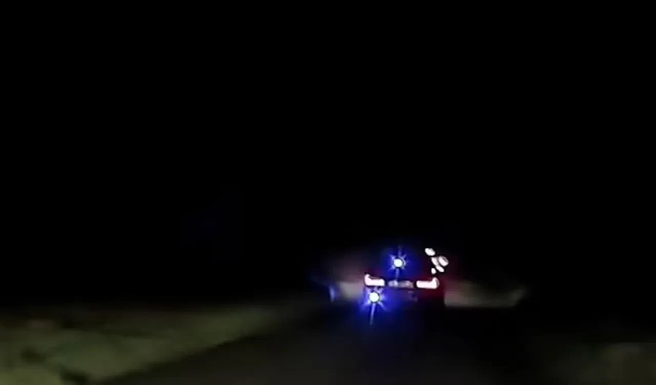 Polislerden kaçan genç saklanmak için 'dondurucu' bir yol seçti