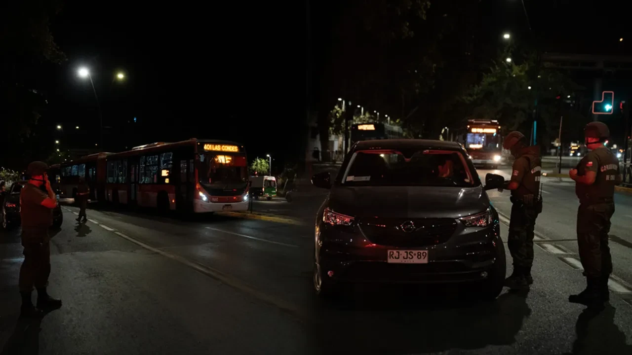 Ülke karanlığa gömüldü, OHAL ilan edildi! Asker sokağa indi, hayat durdu