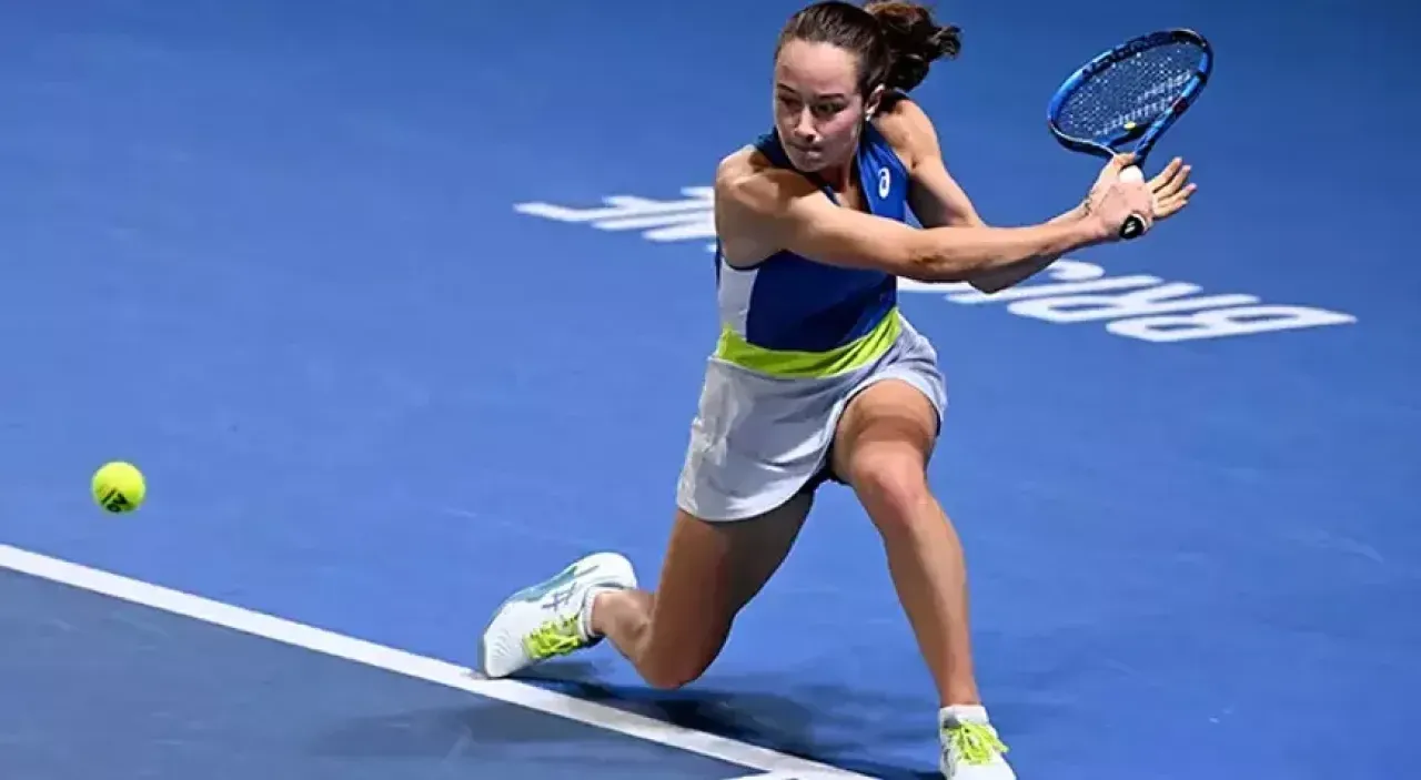 Zeynep Sönmez kimdir? Merida Açık'ta set vermeden turladı