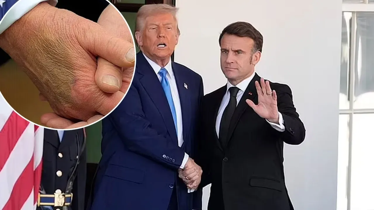 Donald Trump'ın elindeki morluğa Beyaz Saray'dan bir garip açıklama