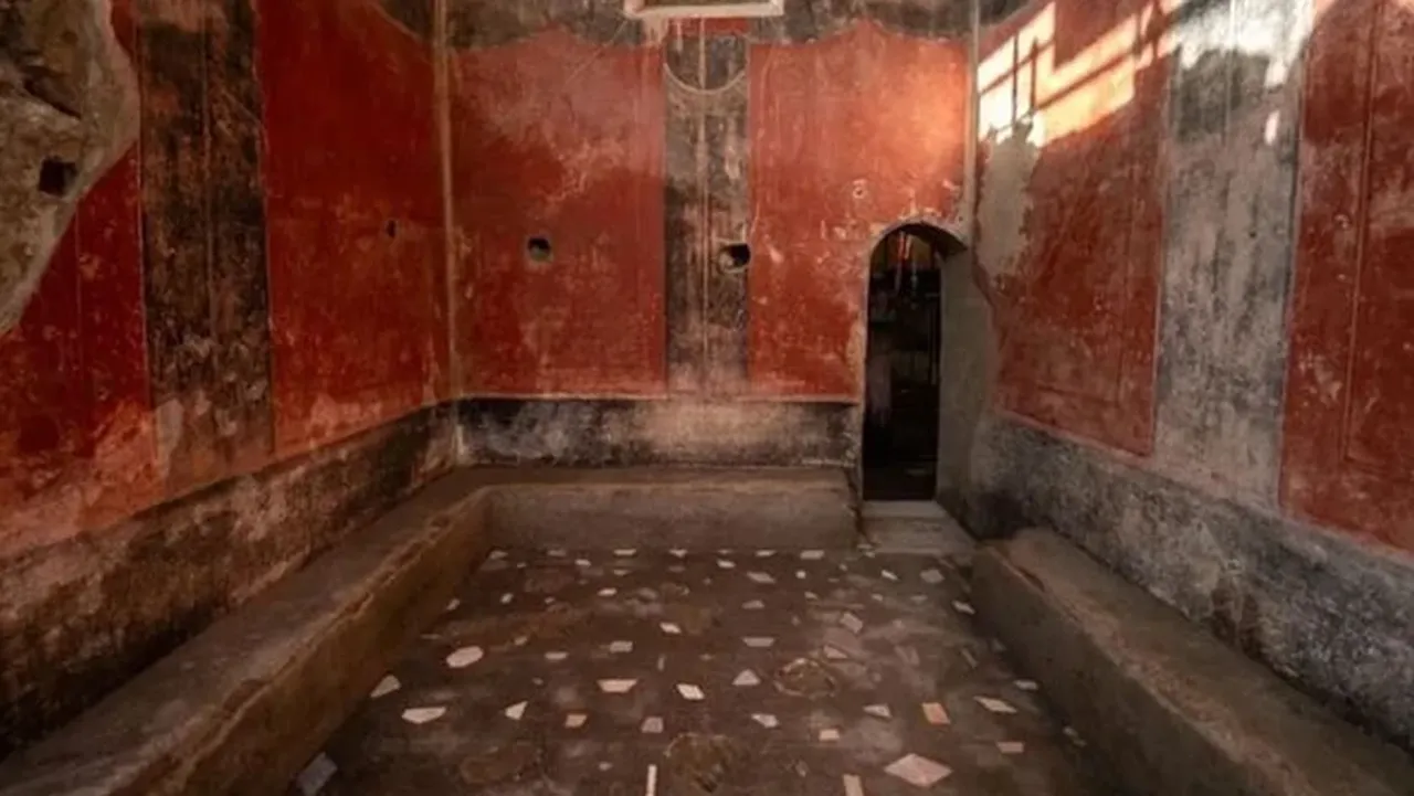 Dünyanın ilgisini çekecek keşif! Pompei Antik Kenti'nde 'Gizemler Villası' ortaya çıktı