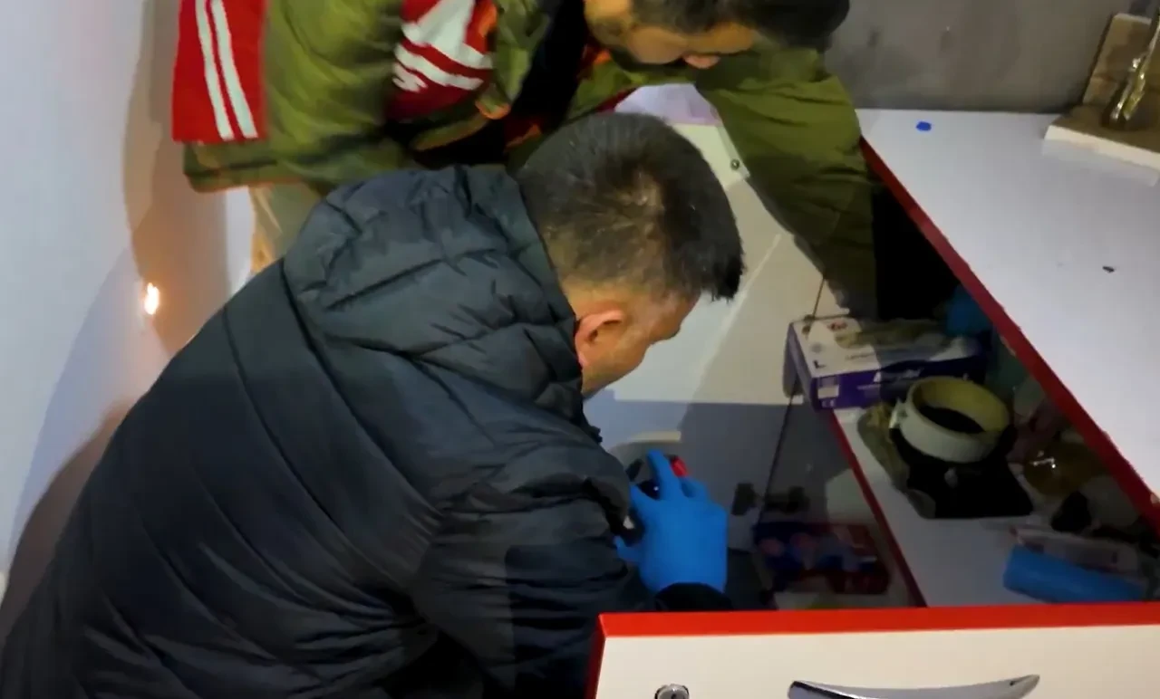 Fuhuş operasyonunda şoke eden detaylar! Gizli geçitler, özel müşteriler, VIP hizmetler