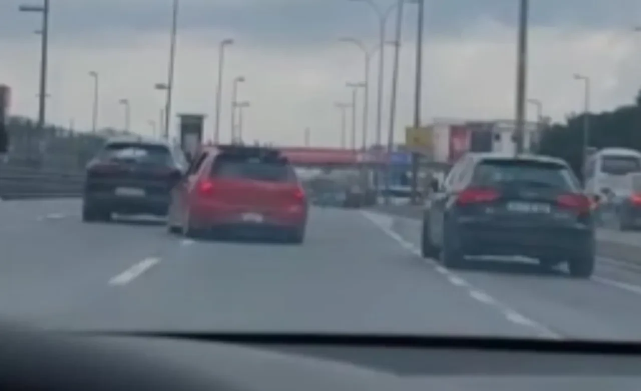 Makas atan trafik magandası kamerada