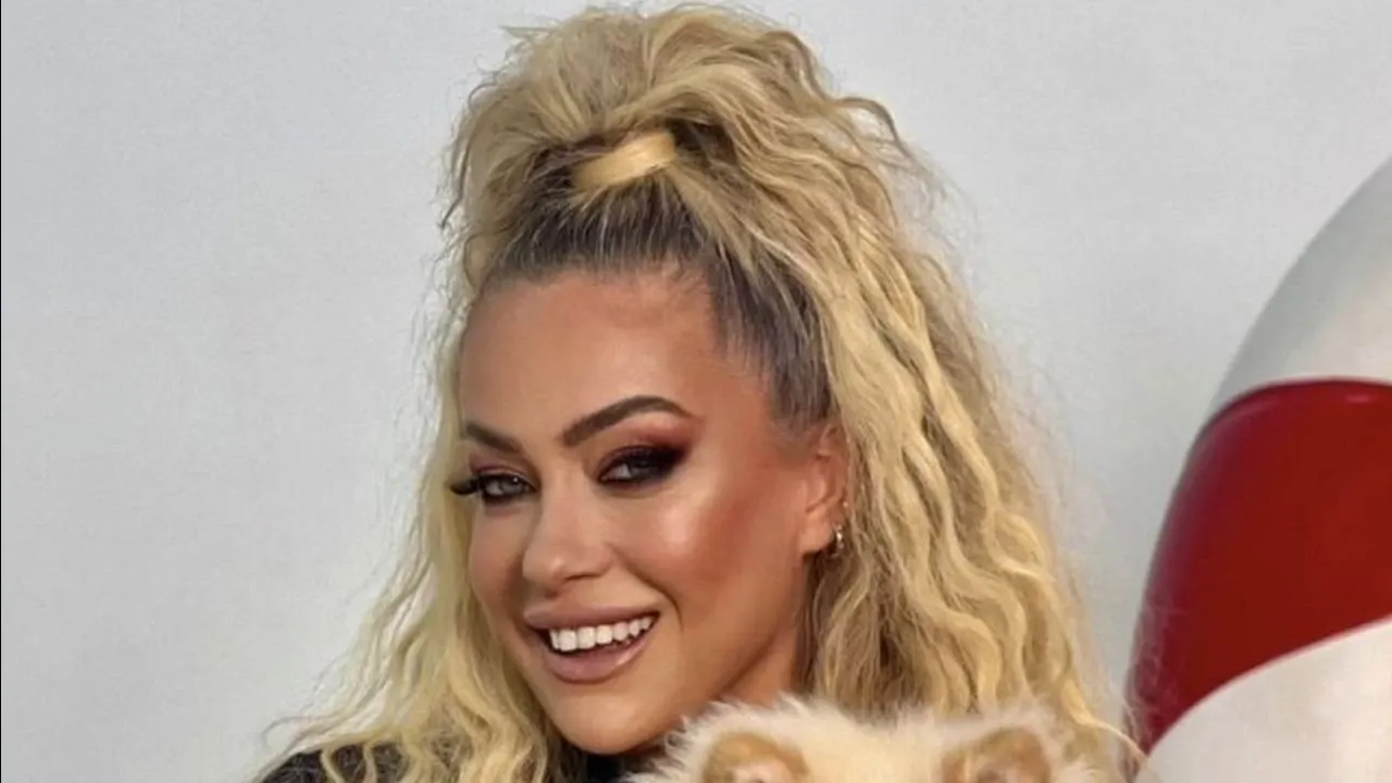 Yeliz Yeşilmen'in eski eşi Ali Uğur Akbaş kimdir? Ünlü sanatçı barıştıklarını açıklamıştı