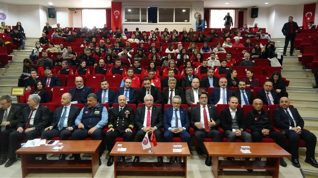 AFAD'dan Ege Denizi'ndeki deprem fırtınası hakkında açıklama! 'Riskin kalktığını söylemek için erken'