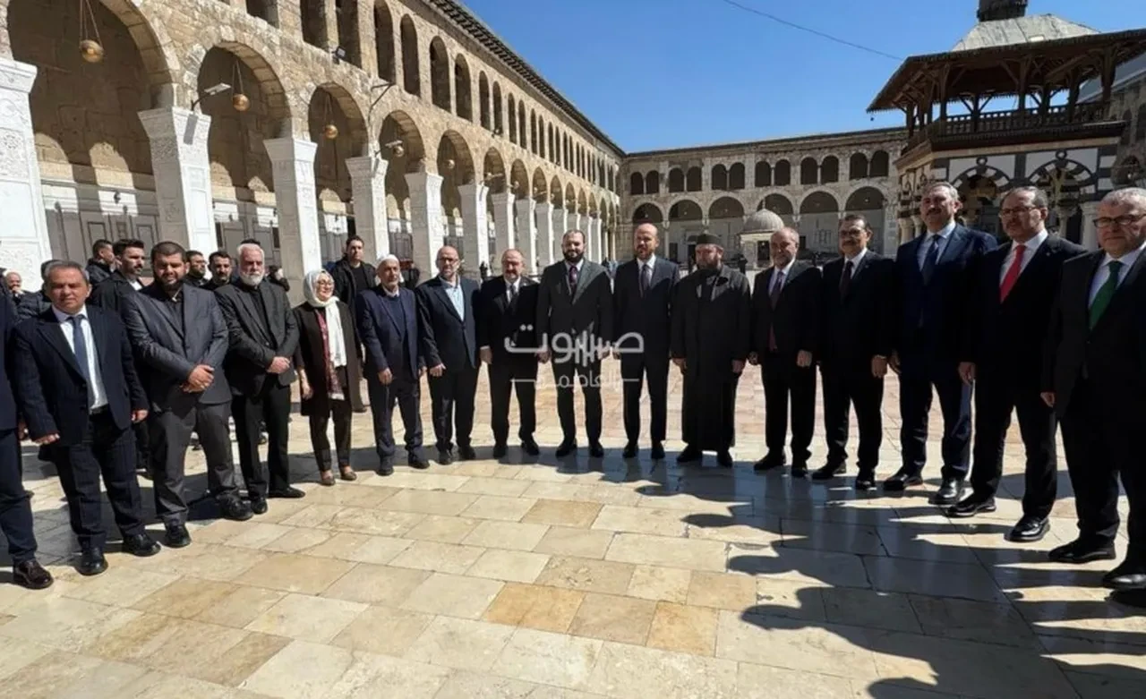 Bilal Erdoğan, Ahmed Şara ile Emevi Camii'nde cuma namazı kıldı