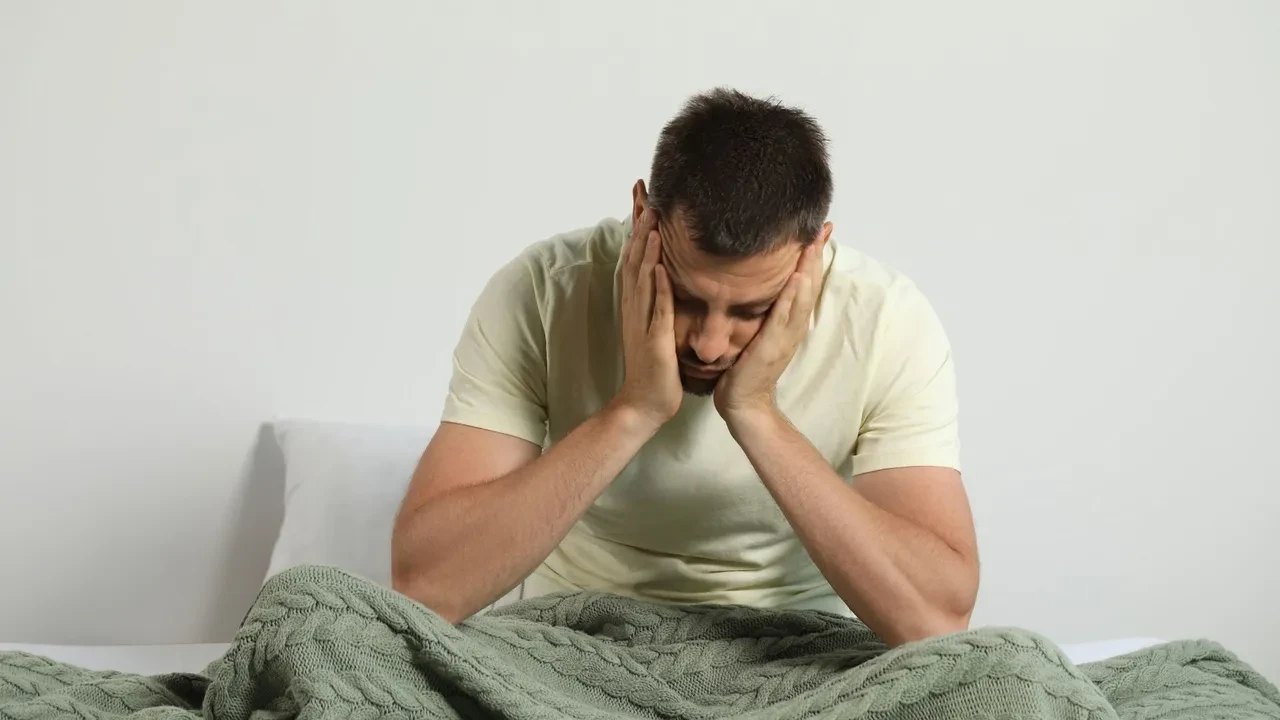 Bilim insanlarından ilginç araştırma! Mutlu olmaya çalışmak daha çok mutsuz ediyor