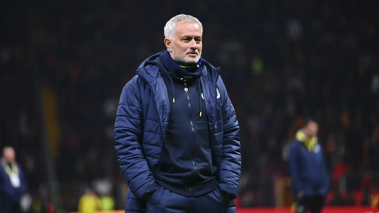 Jose Mourinho'dan Galatasaray'a tazminat davası! Miktar dikkat çekti