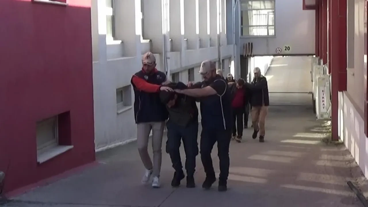 Operasyonlar hız kesmiyor! Çok sayıda DEAŞ'lı yakalandı