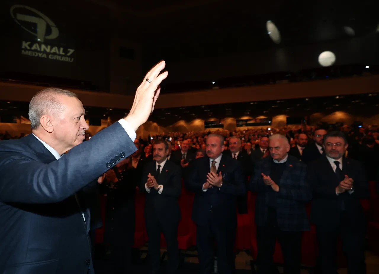 Son dakika | Cumhurbaşkanı Erdoğan'dan silah bırakma mesajı: Yeni bir safhaya geçilmiştir!
