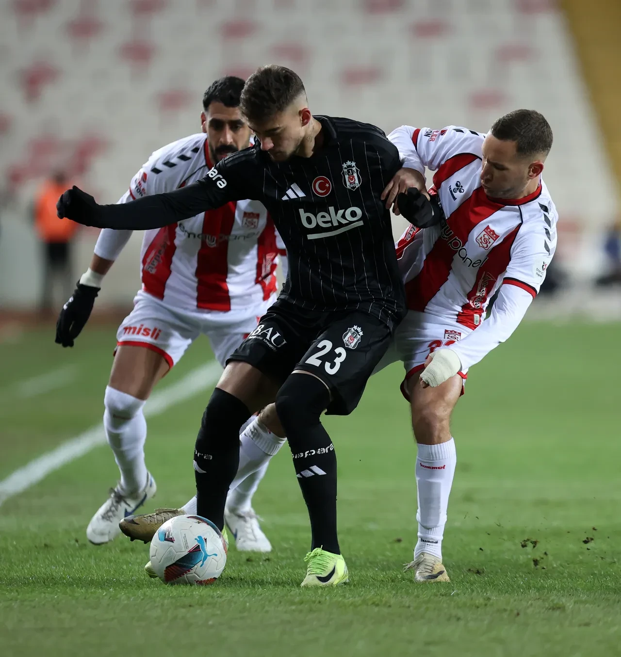 Beşiktaş Sivasspor'u 2-0 mağlup etti!
