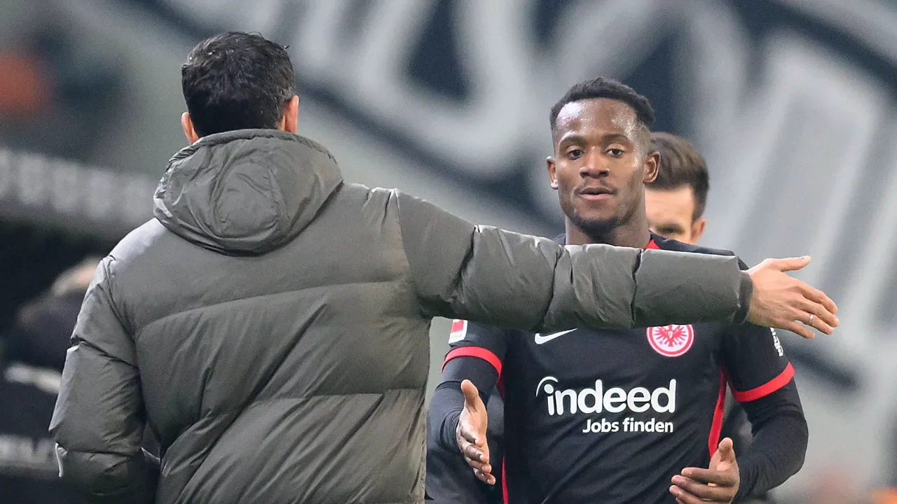 Michy Batshuayi yeni takımı Frankfurt ile ilk maçına çıktı!