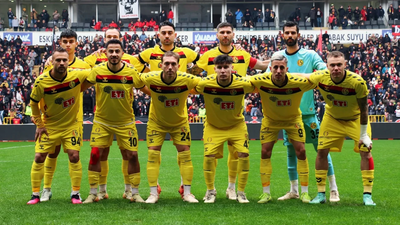 Eskişehirspor maçı bugün saat kaçta, hangi kanalda? Osmanlı 1453 Spor ile deplasmanda oynayacak