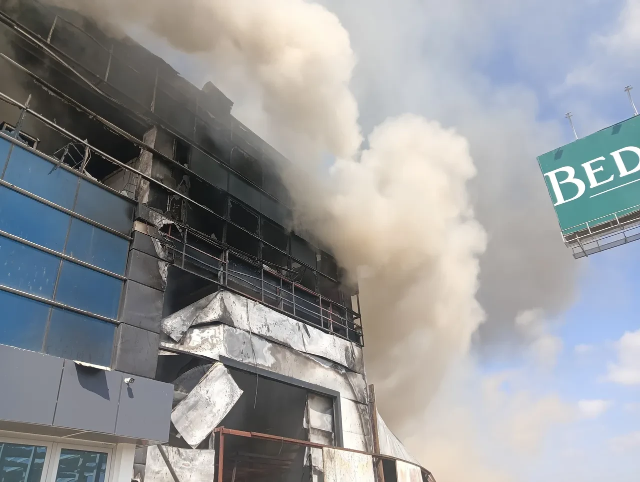 Ankara'da korkutan fabrika yangını! 15 kişi tahliye edildi
