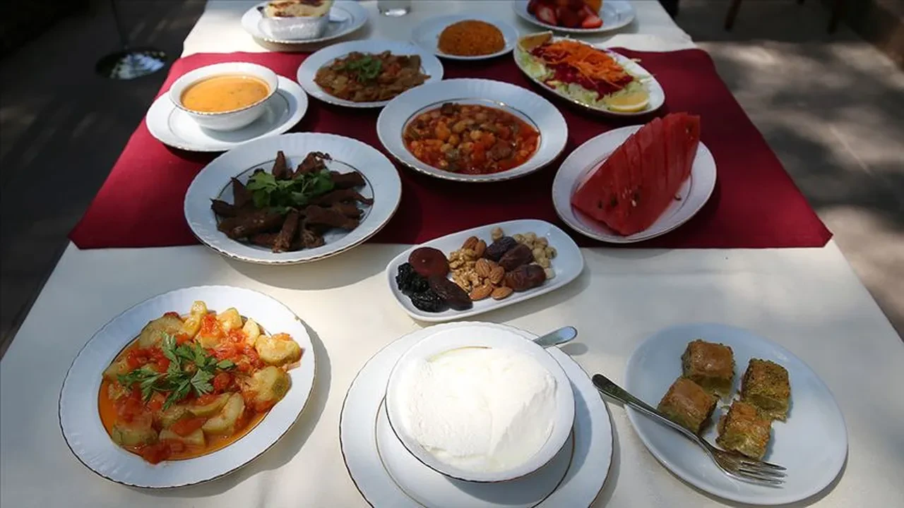 Dışarıda iftar yapmak isteyenler dikkat! Son dört yılda iftar menüsü fiyatları uçtu