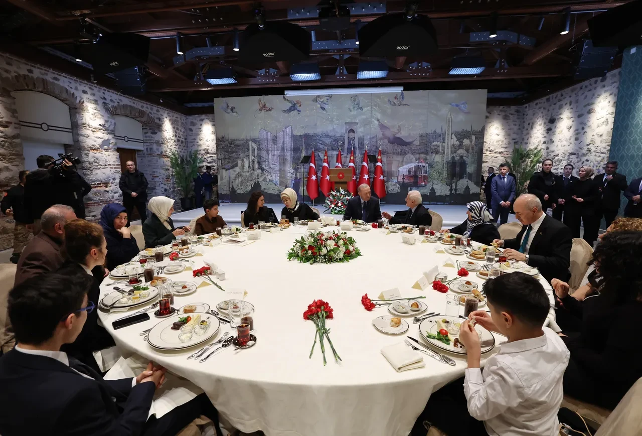 Son dakika | Cumhurbaşkanı Erdoğan'dan Kandil'e net mesaj: Demir yumruğumuz hazır!