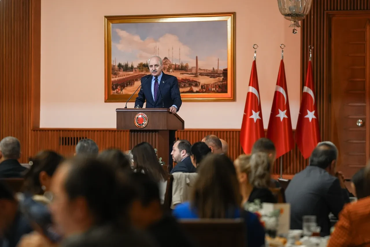 Kurtulmuş'tan mezhep tartışması körükleyenlere tepki: 'Bu oyunlara gelmeyeceğiz'