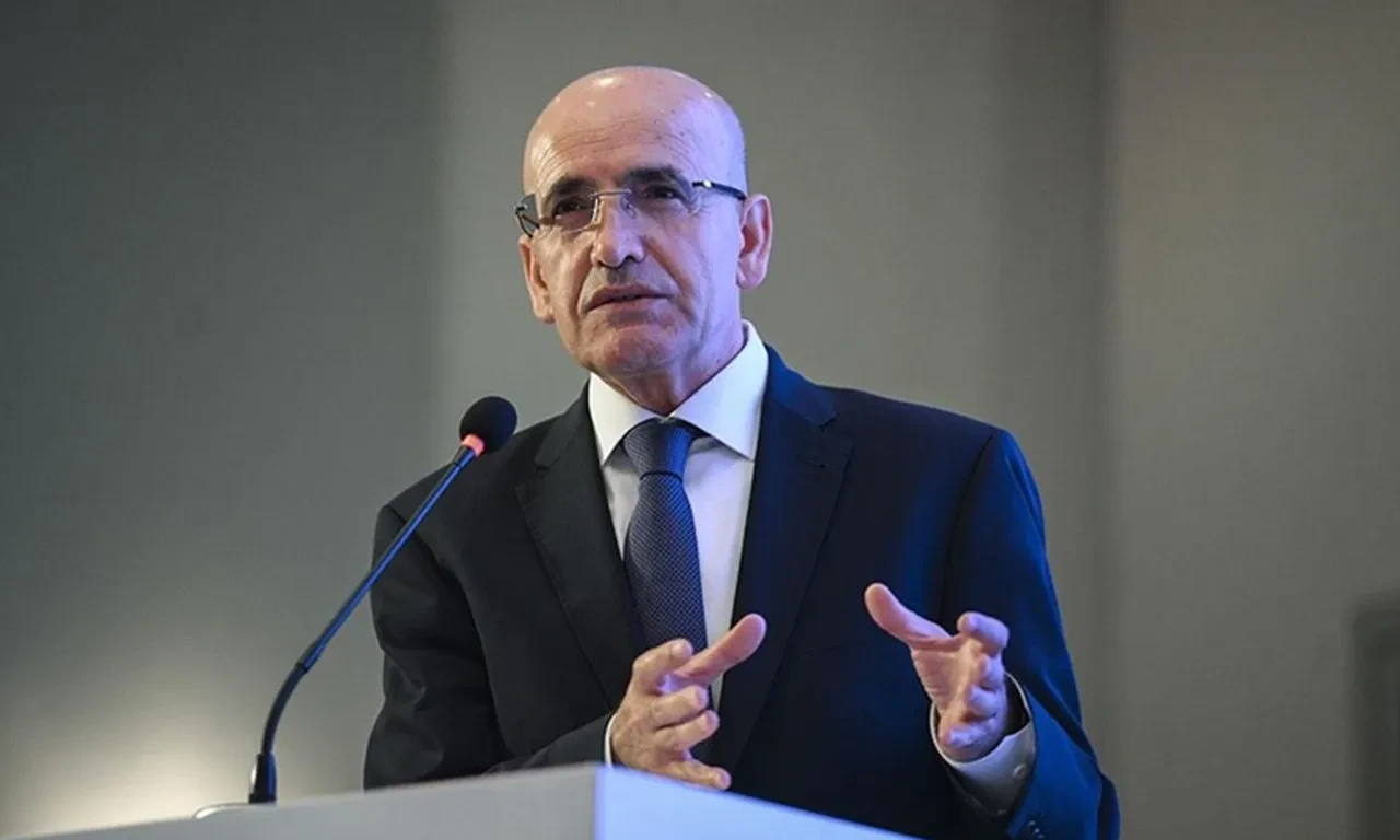 Mehmet Şimşek'in "Döviz kuruna destek yok" dediği iddiası! Bakanlıktan açıklama geldi