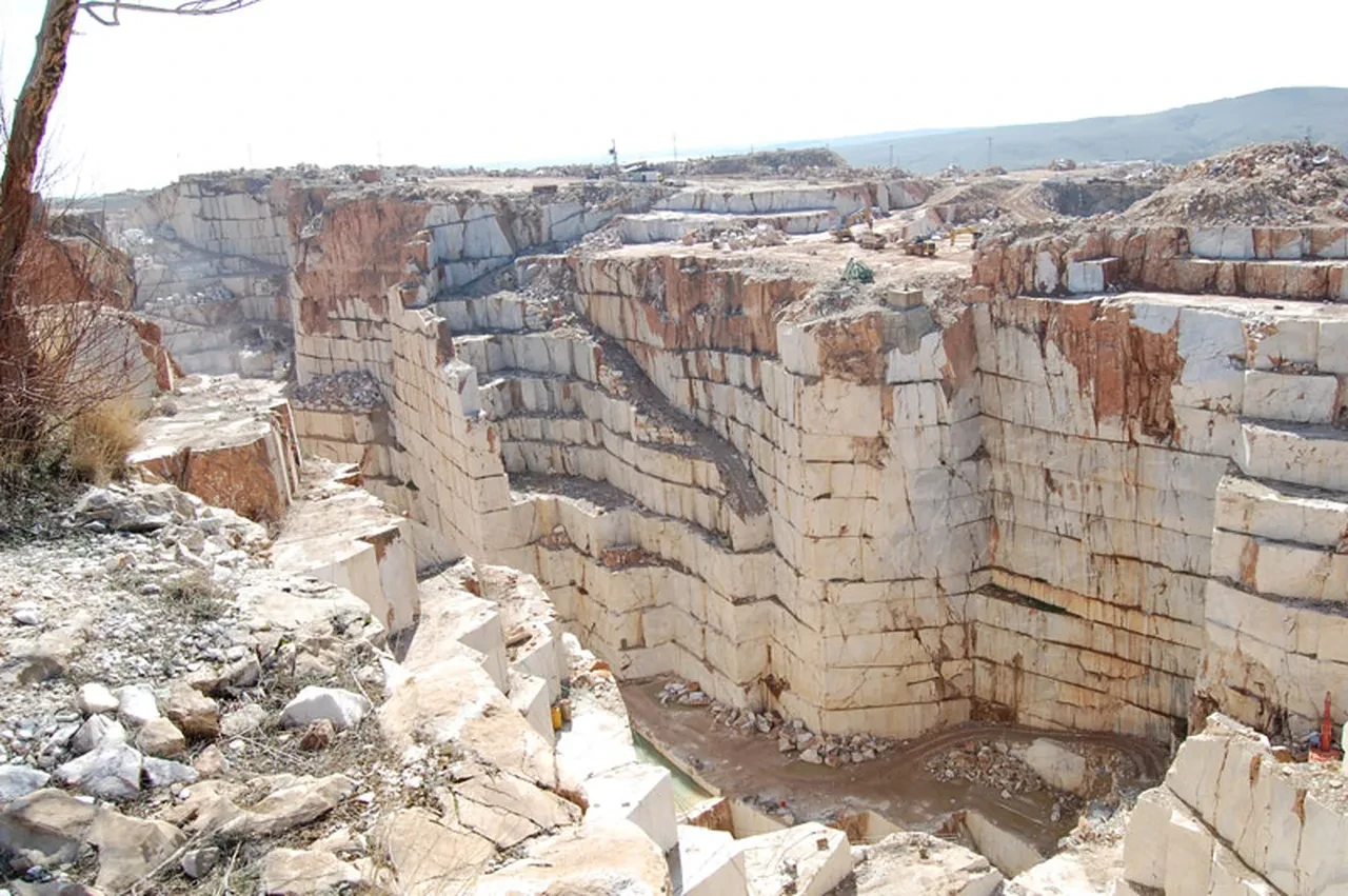 Türkiye Çin arasında ihtişamlı köprü! Vazgeçilemeyen Türk mermeri...