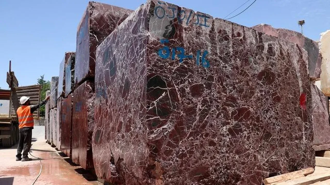 Türkiye Çin arasında ihtişamlı köprü! Vazgeçilemeyen Türk mermeri...