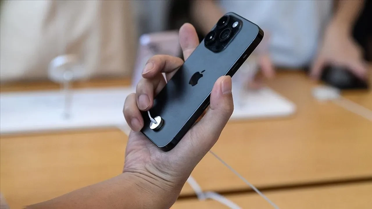 Apple’ın sisteminde açık bulundu: 'iPhone’umu Bul' ağıyla gizli takip şoku