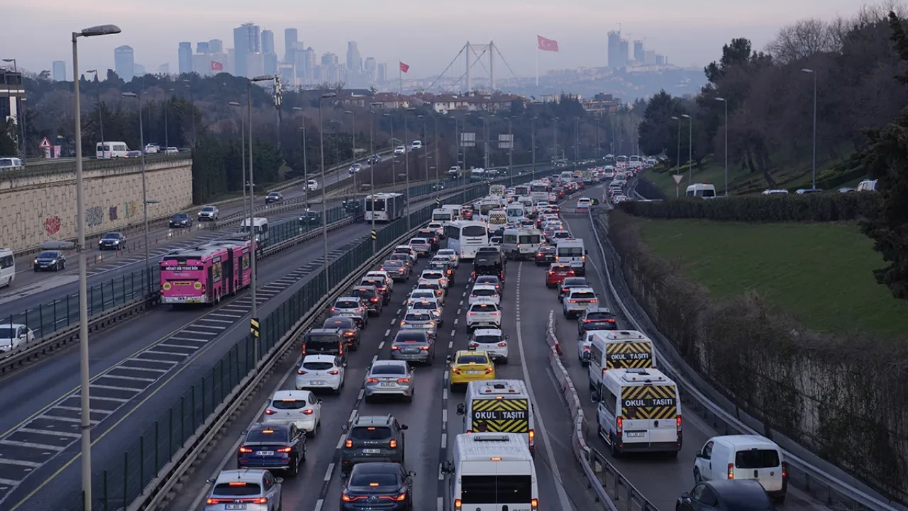 İstanbul trafik yoğunluk haritası son durum! Megakent kilit durumda