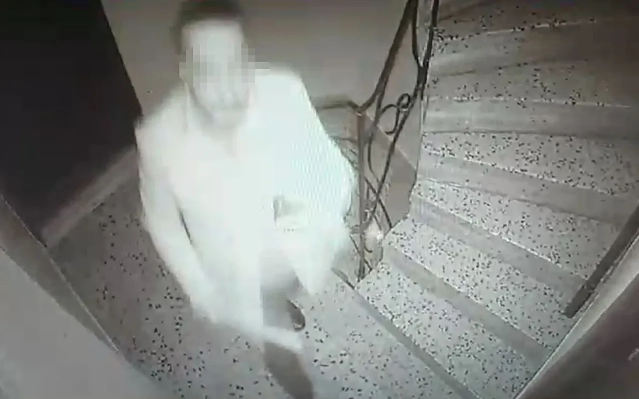 İstanbul'da komşu dehşeti! Kapısının önüne mermi bıraktı: 'Senin kanını dökeceğim'