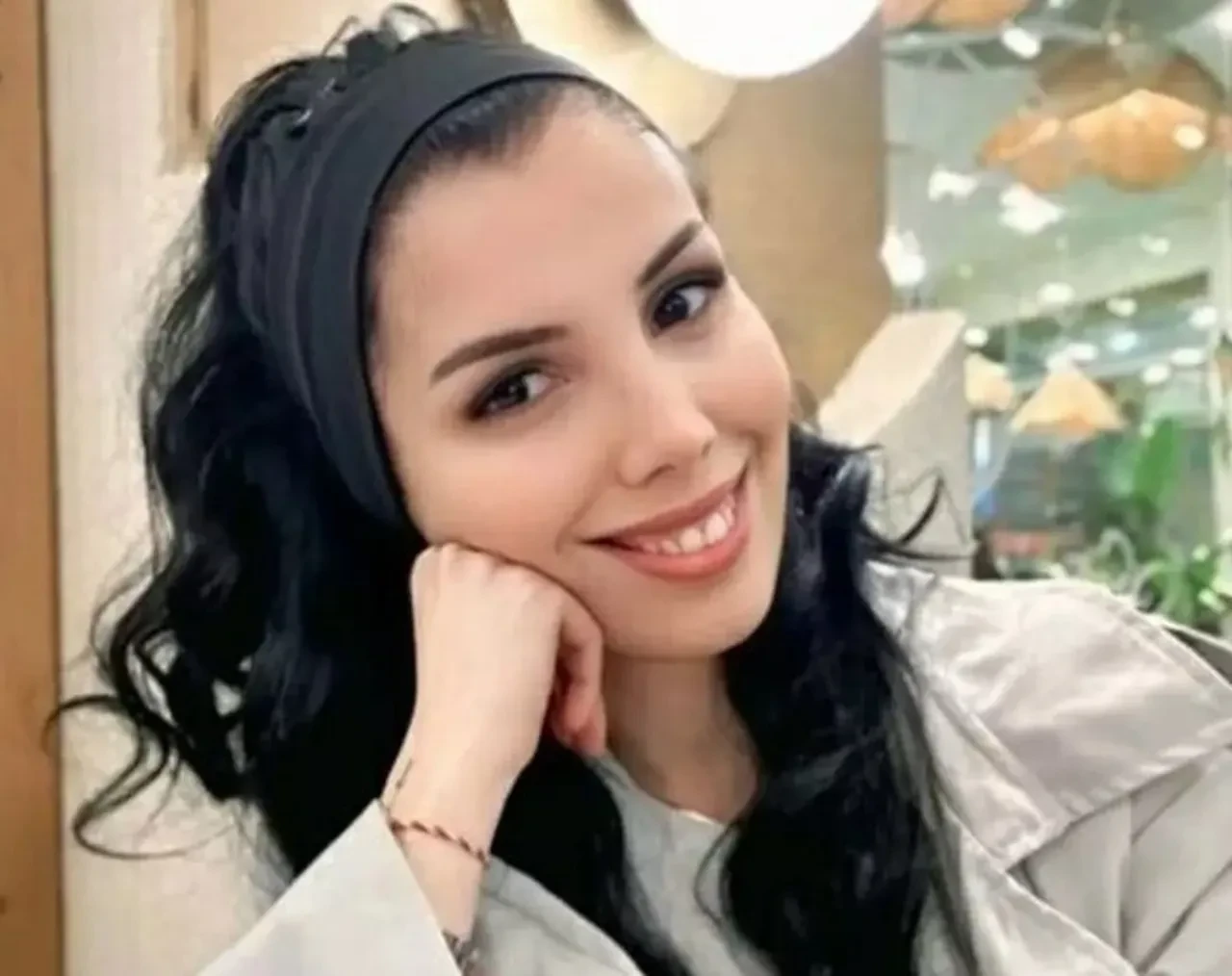 İzmir'de tüyler ürperten vahşet! Eski sevgilisini sokak ortasında döve döve öldürdü