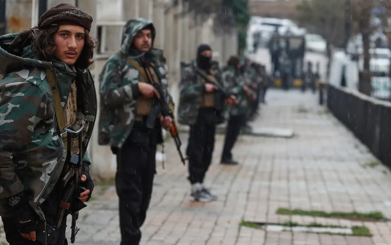 Katliamın faili Esad'ın askerleri! Suçu yeni yönetime attılar