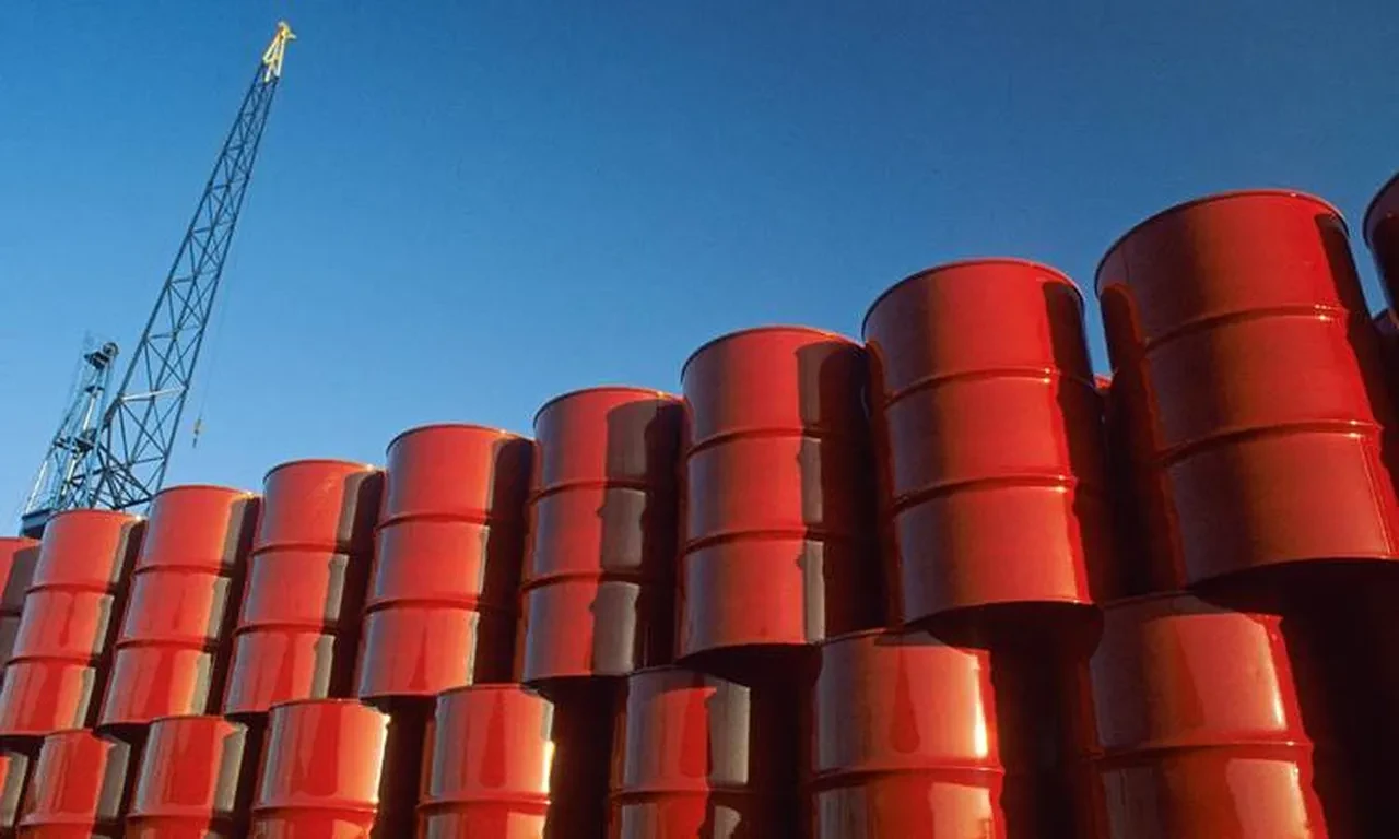 Petrol fiyatlarında düşüş sürüyor! Pompaya indirimin eli kulağında