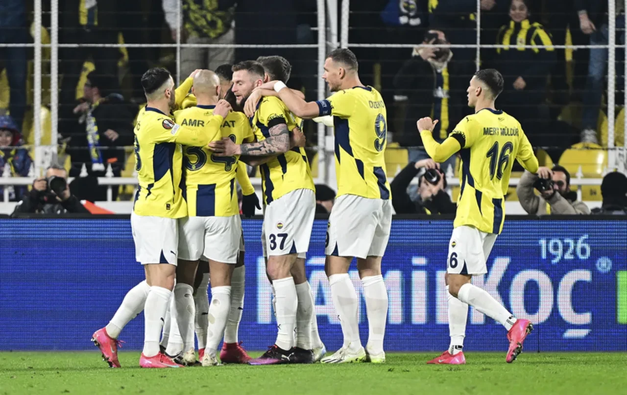 Rangers Fenerbahçe rövanş maçı ne zaman, saat kaçta? Fenerbahçe'nin Avrupa maçının hangi kanalda yayınlanacağı duyuruldu