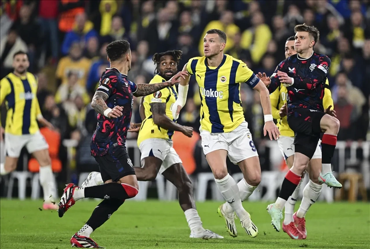 Rangers Fenerbahçe rövanş maçı ne zaman, saat kaçta? Fenerbahçe'nin Avrupa maçının hangi kanalda yayınlanacağı duyuruldu