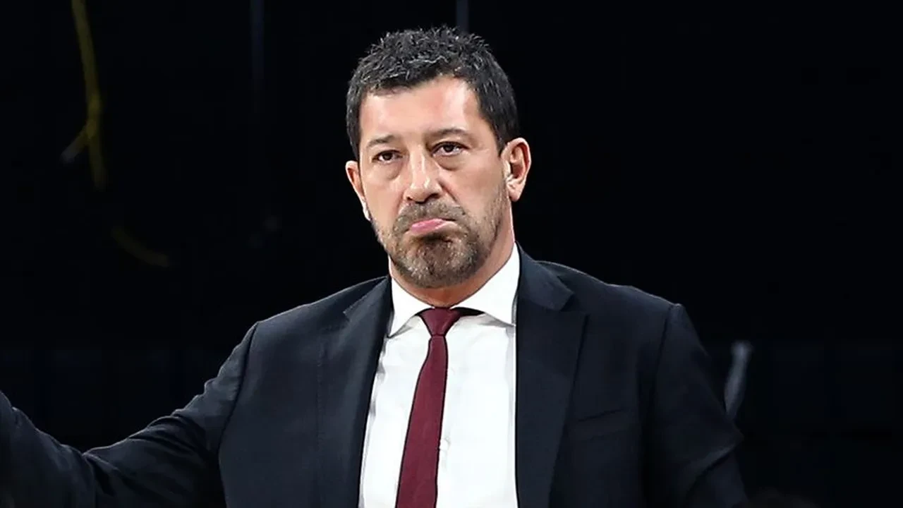 Ufuk Sarıca neden hastaneye kaldırıldı? Sağlık durumu gündem oldu