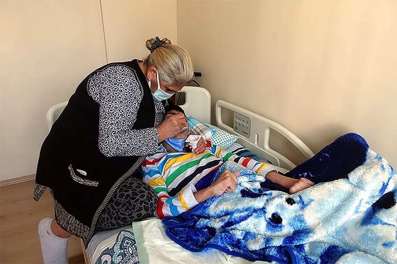 Engelli çocuğu olan annelere müjde! Erken emeklilik, yaş indirimi ve prim desteği geliyor