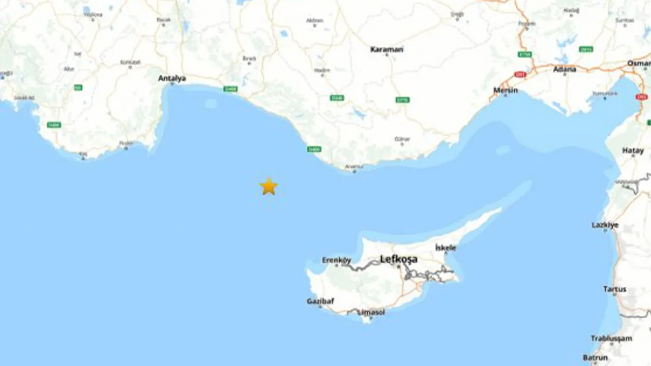 Akdeniz'de ürküten deprem! Kandilli verileri açıkladı