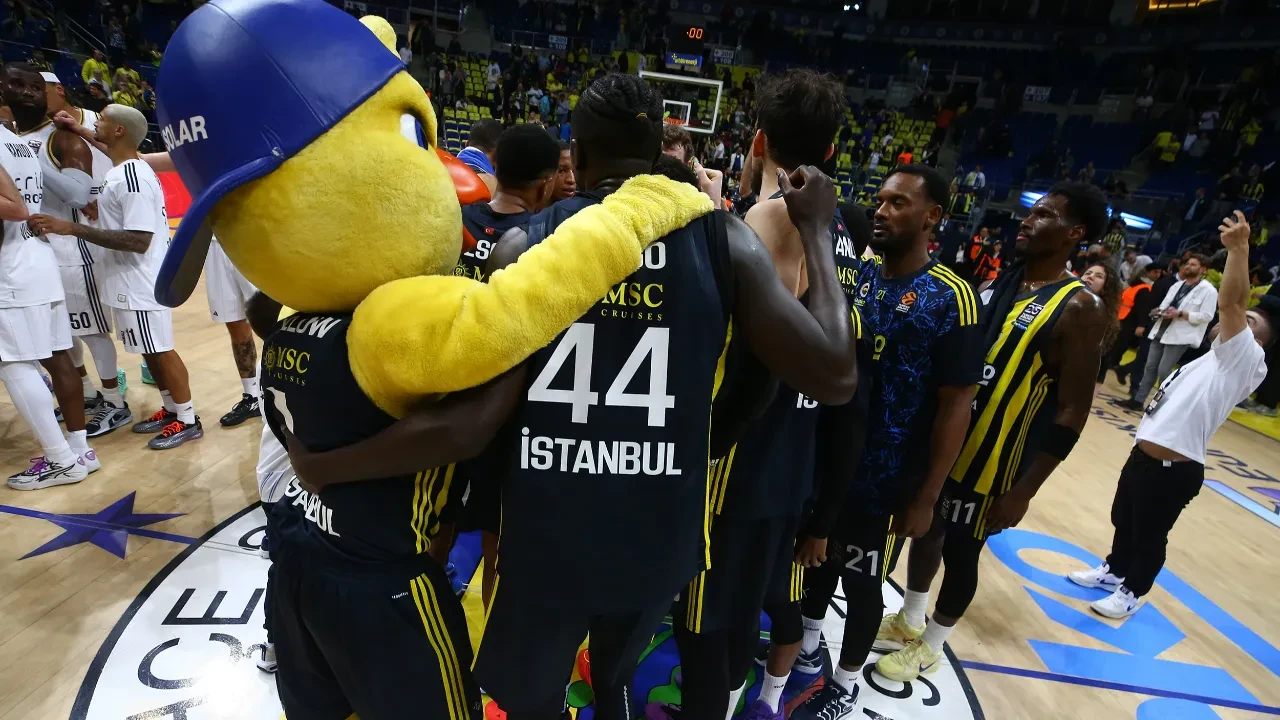 Fenerbahçe Beko Avrupa'da galip geldi! Sezonun 20. zaferi