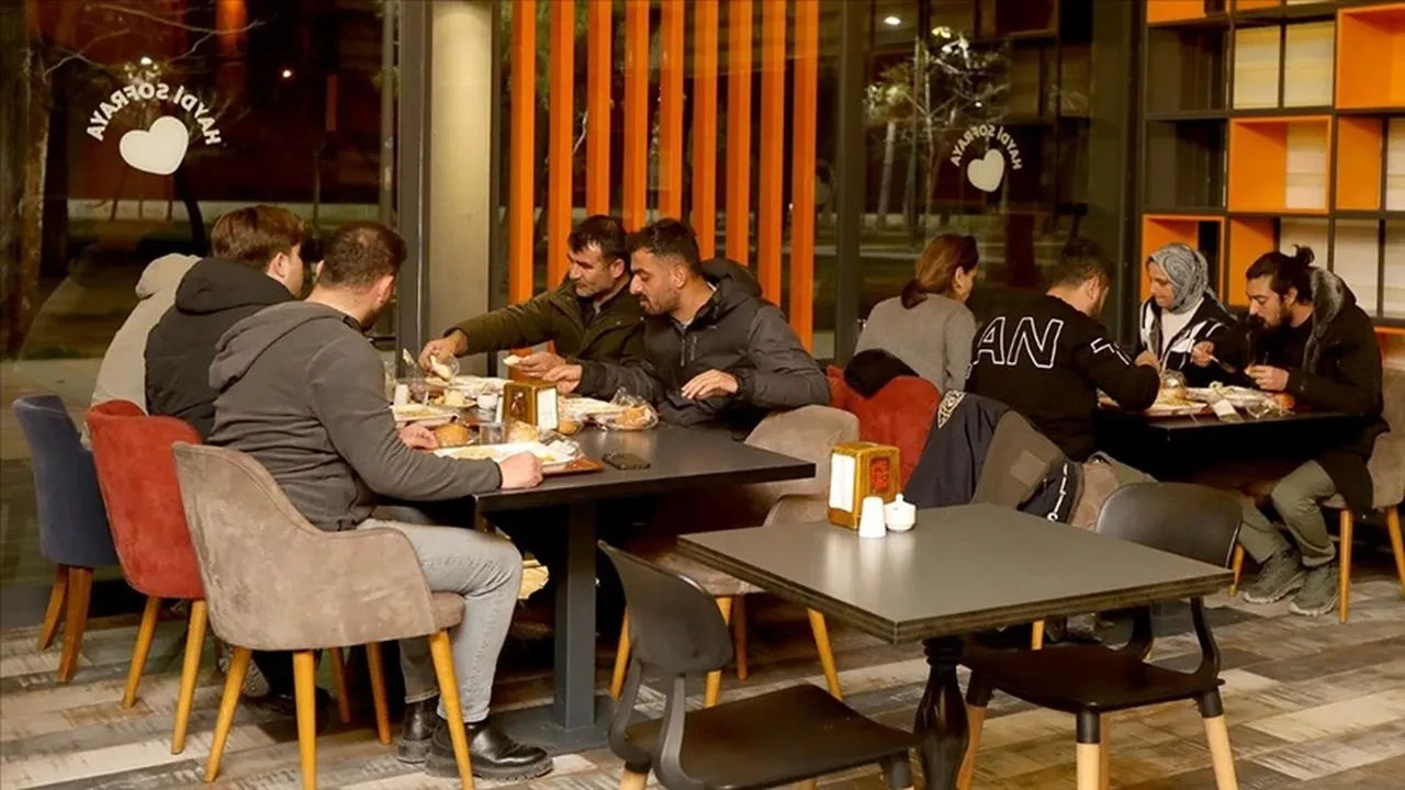 Fiyatlar cep yakıyor! Dışarıda iftar yapmak lüks oldu: Araştırma sonuçları ortaya koydu